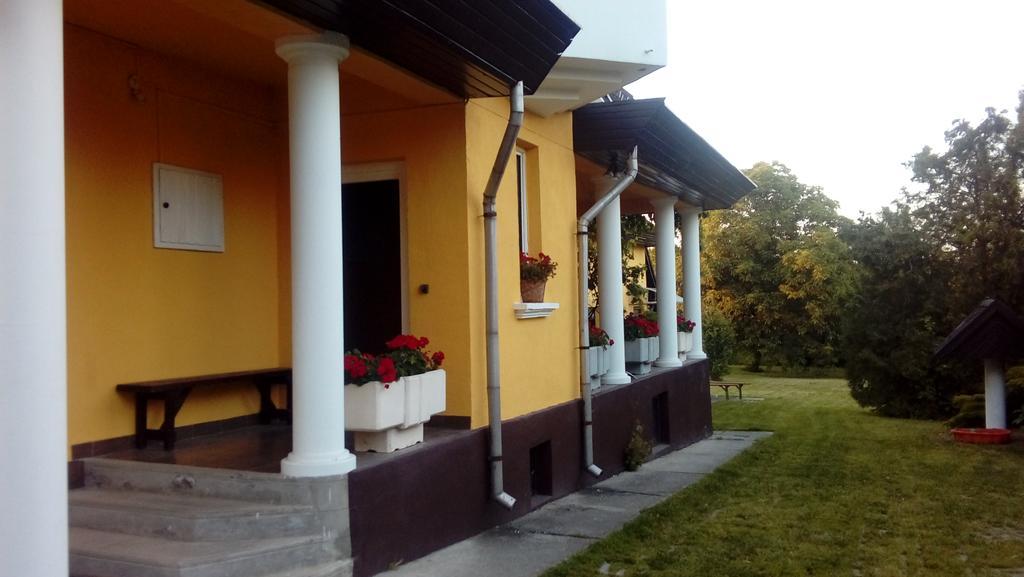 Júlia Vendégház Sárospatak Exterior foto